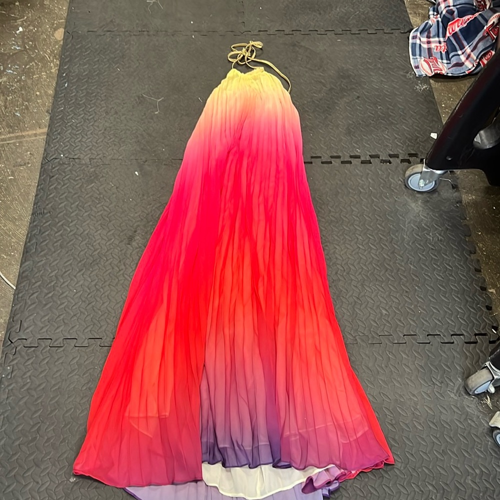 Vici Ombré Halter Maxi - Picture 2 of 4